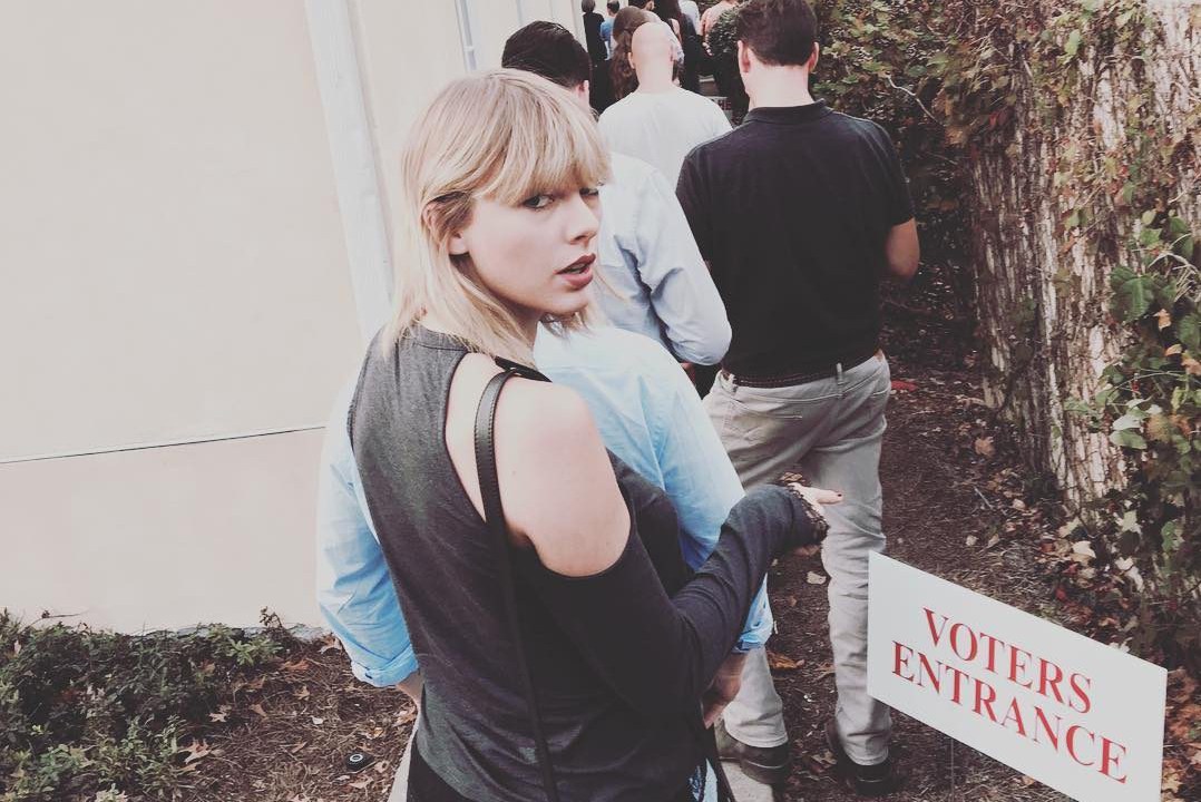 Taylor Swift foi a celebridade que mais curtidas ganhou com uma foto do dia das eleições americanas