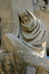 800px-Lamenting_Peter_-_Sagrada_Familia_-_Barcelona_2014