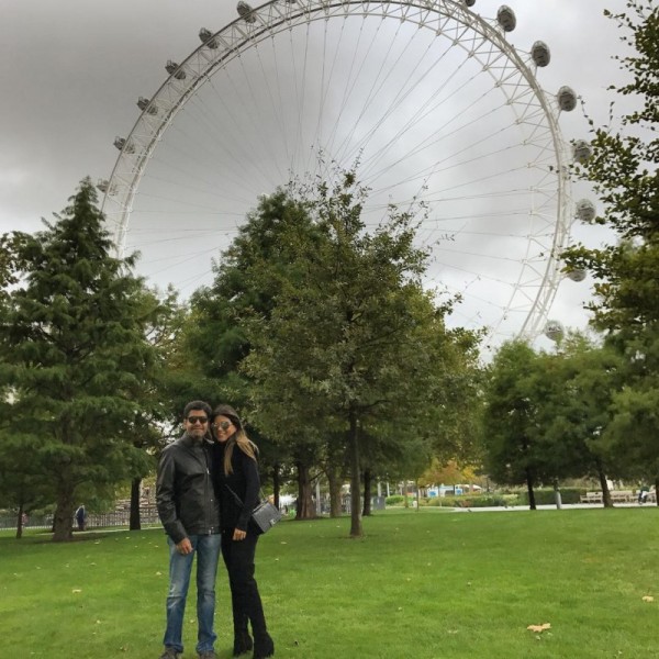 O prefeito de Salvador, ACM Neto, e a noiva, Tatá Canhedo, na roda-gigante London Eye, símbolo de Londres (Reprodução/VEJA)