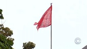 bandeira-vermelha-UFSC-size-598