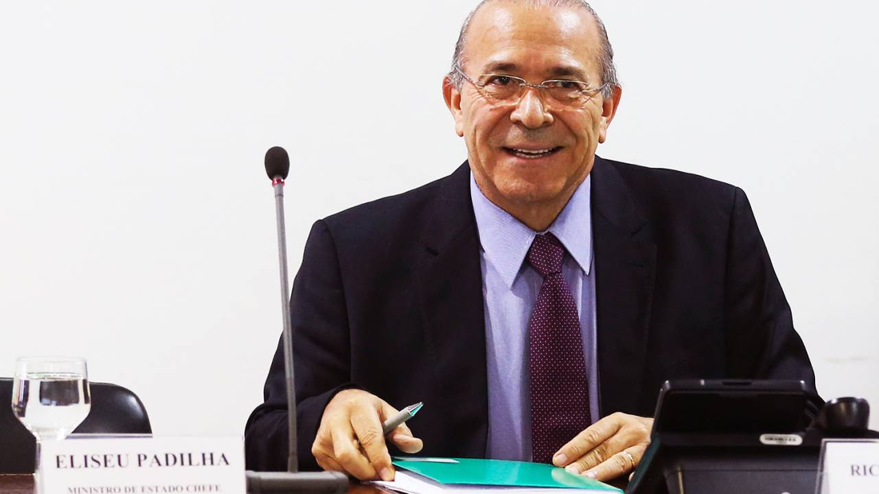 O ministro-chefe da Casa Civil, Eliseu Padilha, coordena reunião sobre saneamento no Palácio do Planalto, em Brasília (DF) - 31/10/2016
