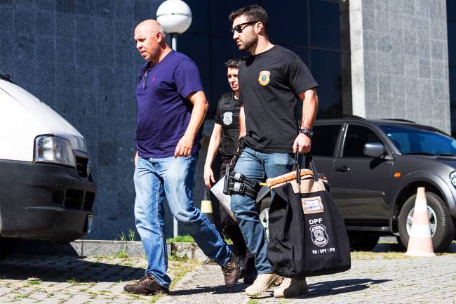 Polícia Federal deflagra 36ª fase da Operação Lava Jato (Operação Dragão) Chegada de malotes da 36ª fase da Operação Lava Jato, na Polícia Federal de São Paulo (SP) - 10/11/2016