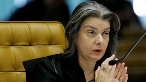 Cármen Lúcia: Ministra reclamou