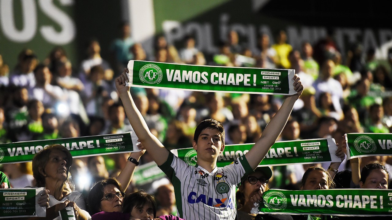 Homenagens na Arena Condá em Chapecó-SC