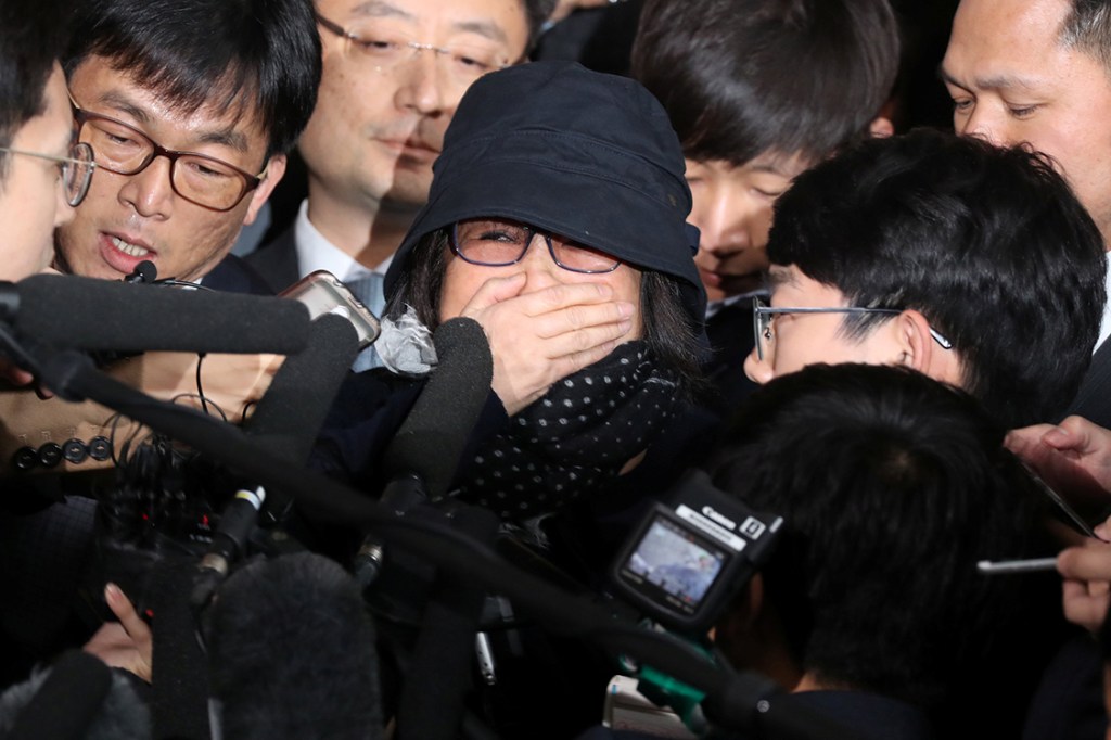 Choi Soon-sil, amiga da presidente da Coreia do Sul, Park Geun-Hye, envolvida em escândalo político