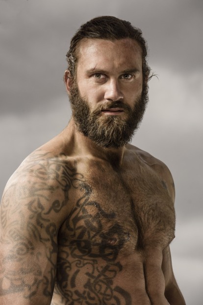 Clive como Rollo na série 'Vikings' (Foto: History Channel)