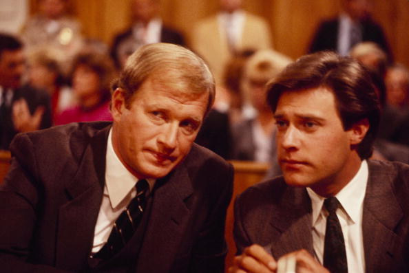 Howard com John James em 'The Colbys' (Foto: ABC/Arquivo)