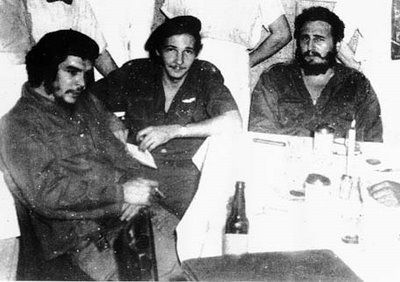 Che, Raúl e Fidel: intervalo entre uma execução e outra