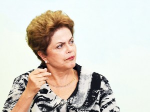 Dilma: cobrança à base
