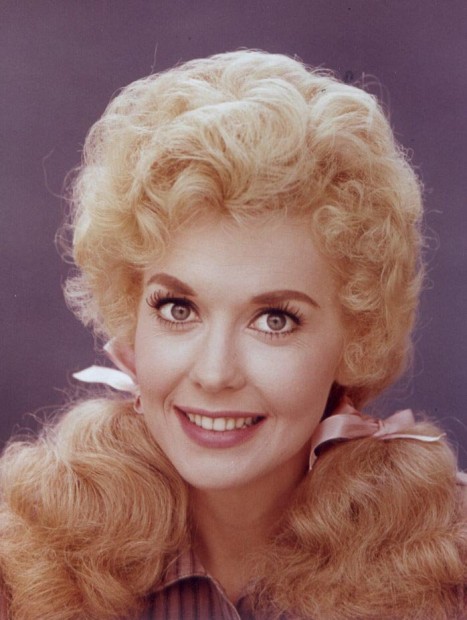 Donna Douglas na década de 1960 (Foto: CBS/Arquivo)
