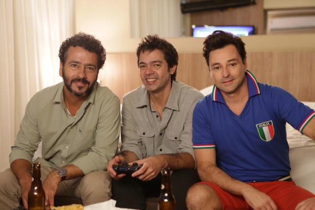 (E-D) Marcos Palmeira, Bruno Mazzeo e Emilio Orciollo Netto (Foto: Gianne Carvalho/Divulgação Multishow. As demais fotos são de Juliana Coutinho/Divulgação Multishow).