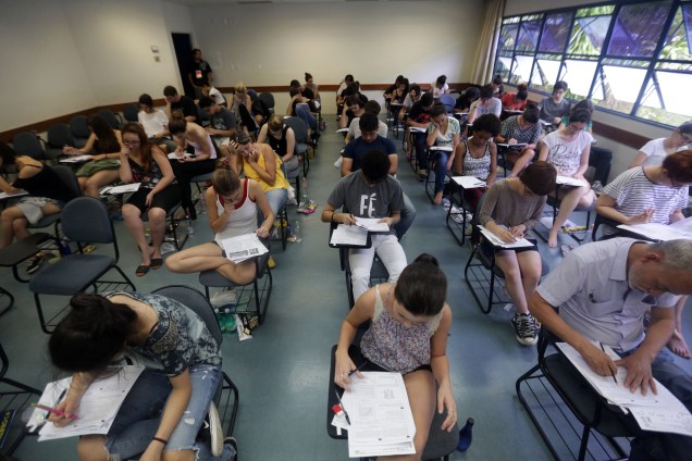 Estudantes começam a prova da Fuvest, vestibular que dá vaga para Universidade de São Paulo