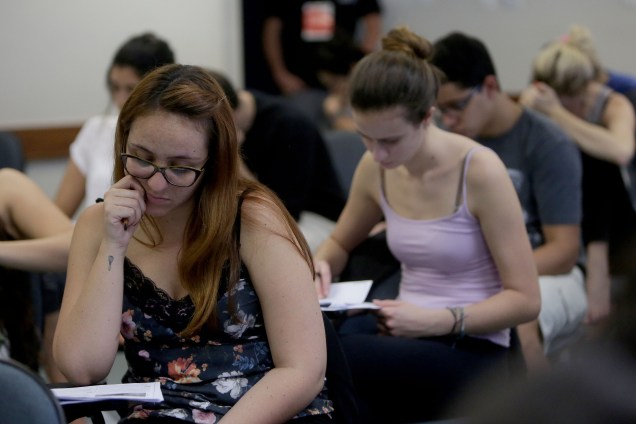 Estudantes começam a prova da Fuvest, vestibular que dá vaga para Universidade de São Paulo - 27/11/2016