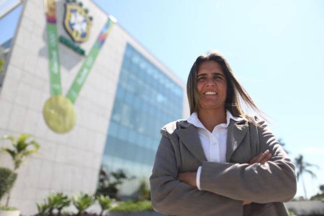 Emily Lima, nova treinadora da seleção brasileira feminina de futebol