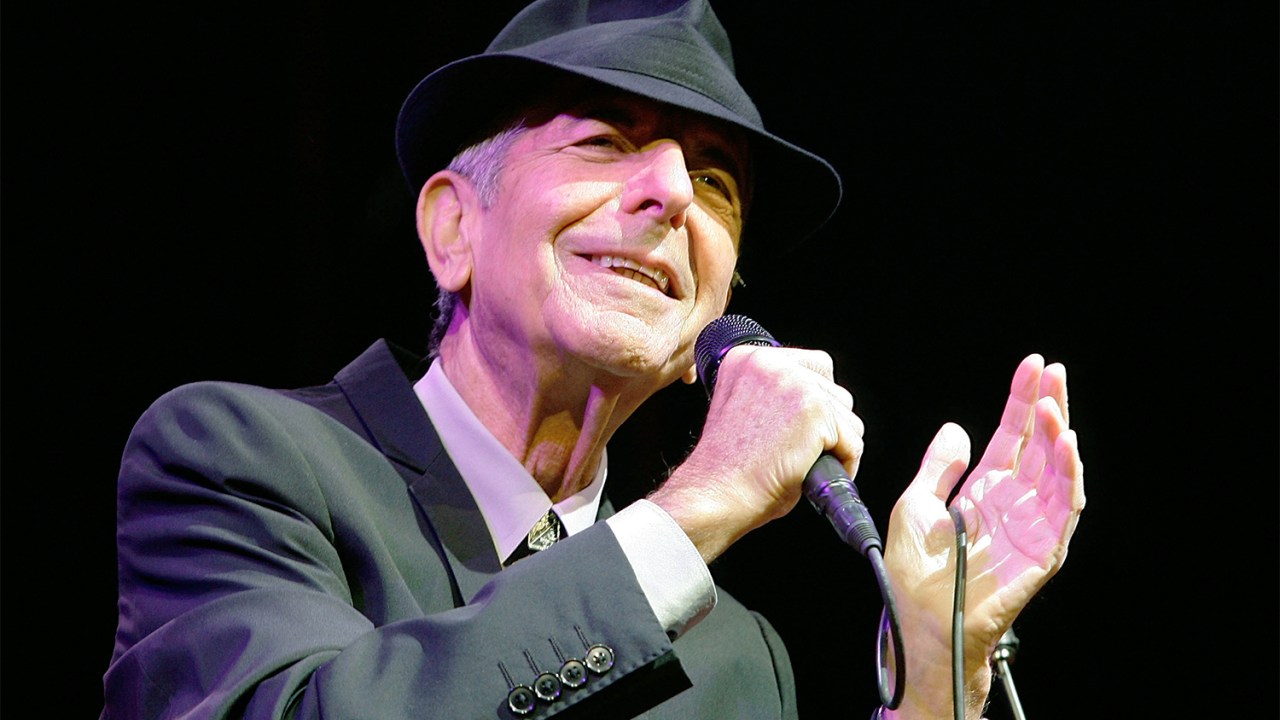 O músico Leonard Cohen durante apresentação no estado americano da California - 17/04/2009