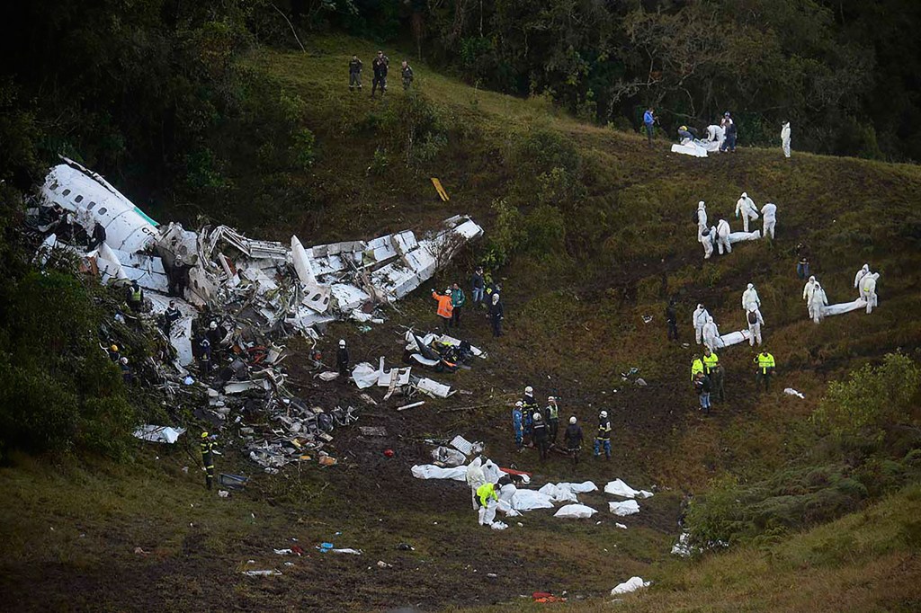 Avião com equipe da Chapecoense cai na Colômbia
