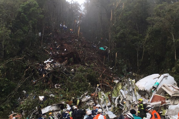 Para ministro boliviano, queda de avião da LaMia foi assassinato
