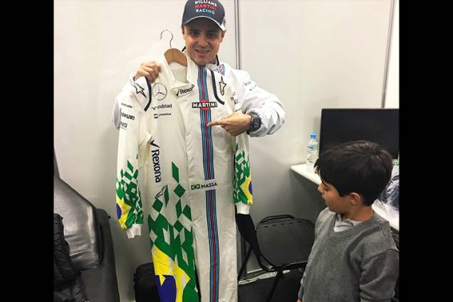 Macacão do piloto brasileiro Felipe Massa, no Grande Prêmio do Brasil de Fórmula 1, realizado no Autódromo de Interlagos - 13/11/2016
