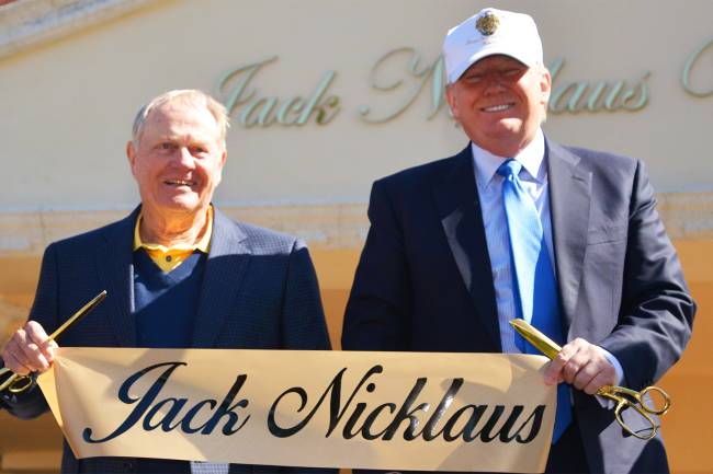 Jack Nicklaus e Donald Trump durante inauguração de casa de campo em Doral, no estado americano da Flórida - 20/02/2015
