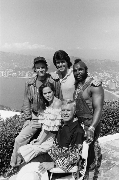 (E-D) Melinda Culea, Dwight Schultz, Tim Dunigan, Mr. T e George Peppard no episódio piloto da série. 