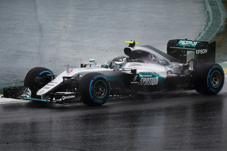 O piloto Nico Rosberg, da equipe Mercedes,durante o Grande Prêmio do Brasil de Fórmula 1, realizado no Autódromo de Interlagos - 13/11/2016