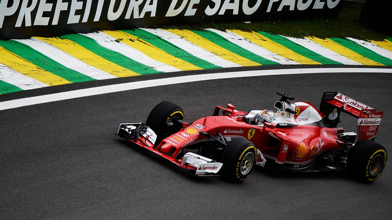O piloto alemão Sebastian Vettel, da equipe Ferrari, durante treino classificatório para o Grande Prêmio do Brasil de Fórmula 1, realizado no Autódromo de Interlagos, zona sul de São Paulo (SP) - 12/11/2016