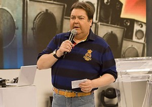 Faust&atilde;o: fora do Viva