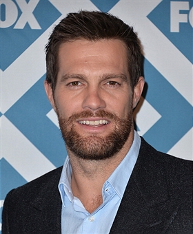 Geoff Stults