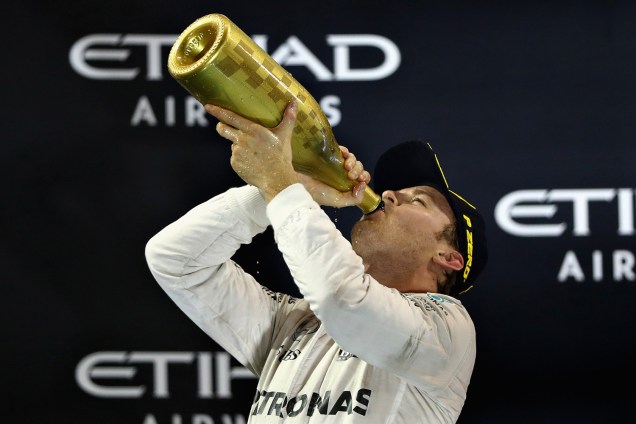 Alemão Nico Rosberg comemora título da Formula 1 em Abu Dhabi - 27/11/2016
