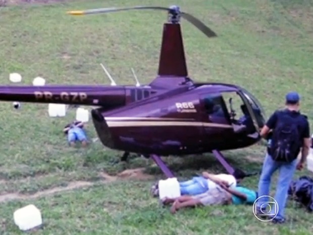 Polícia Federal surpreende helicóptero dos Perrella com quase meia tonelada de cocaína