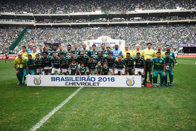 <span>Jogadores do Palmeiras durante partida contra a Chapecoense no Allianz Parque, em São Paulo</span>