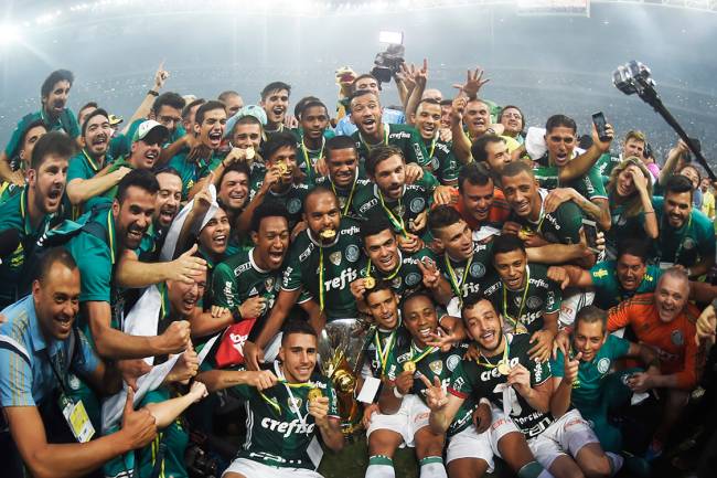 Time do Palmeiras comemora título do Campeonato Brasileiro no estádio Allianz Parque