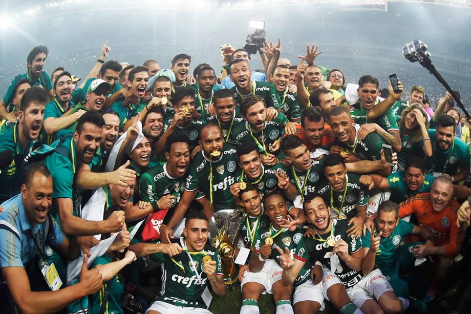 Time do Palmeiras comemora título do Campeonato Brasileiro no estádio Allianz Parque