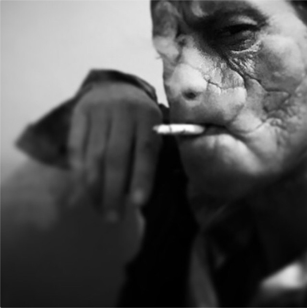 Anderson como Mason nos bastidores de 'Hannibal' 