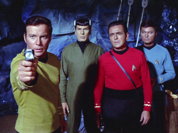 Cena do episódio 'O Cérebro de Spock', da série clássica 'Jornada nas Estrelas' (Foto: CBS/Arquivo)
