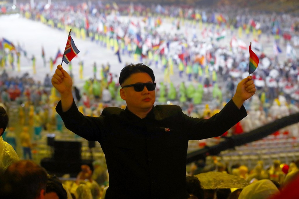 Presidente da Coreia do Norte, Kim Jong-Un, participa da cerimônia de encerramento da Olimpíada, no estádio do Maracanã, Rio de Janeiro