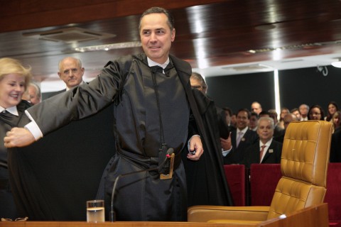 Ministro Luís Roberto Barroso: um juiz não pode ter paixões nem ser militante de causas