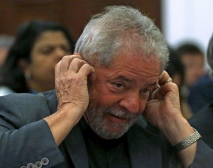 Lula começa a ver real perigo nas investigações