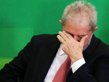 Lula lamenta