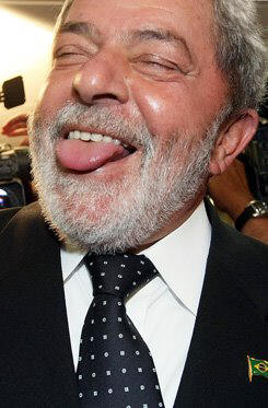Em Portugal, Lula mostra a língua para os fatos