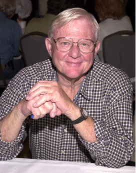 Martin em 2002 durante uma convenção de 'Além da Imaginação'. 
