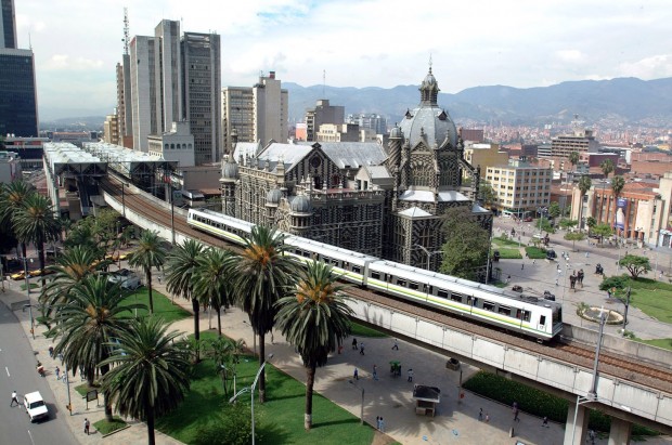 Medellín, na Colômbia, que já foi a mais violenta do mundo e hoje é laboratório de soluções urbanas