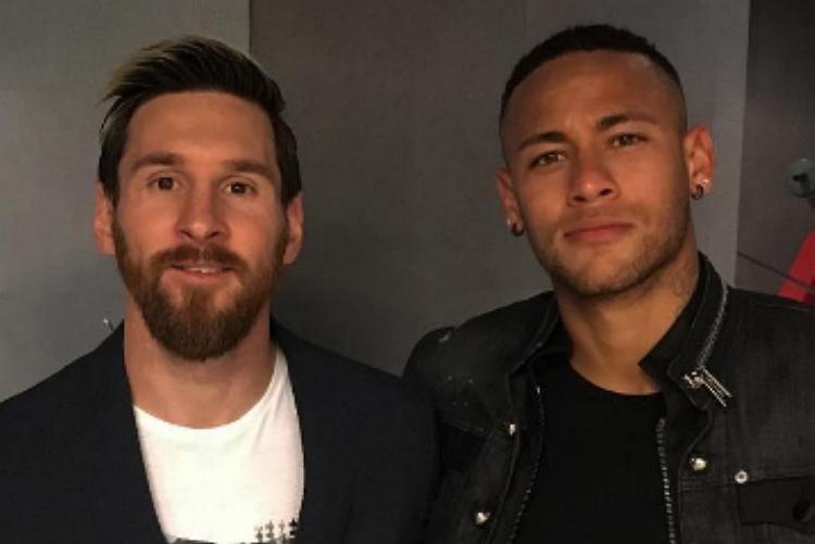 Inseparáveis: Messi e Neymar após partida do Barcelona