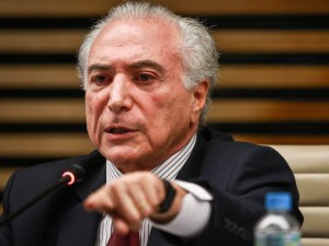 Temer ouve os pedidos