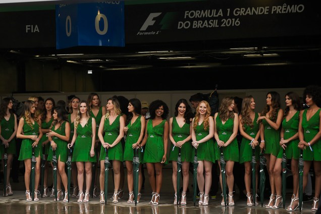 As famosas grid girls de Interlagos, momentos antes da corrida