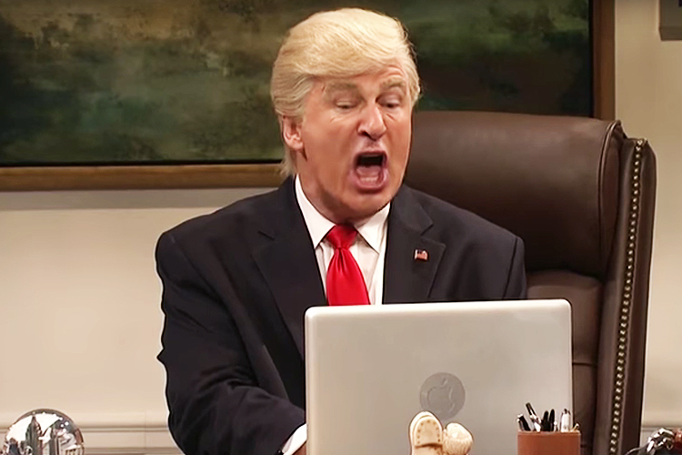 O ator Alec Baldwin interpreta Donald Trump no Saturday Night Live