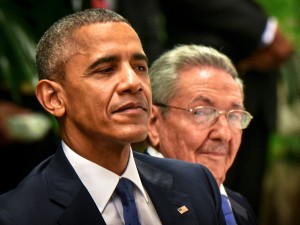 Homem certo no lugar errado: Obama reconforta Raúl