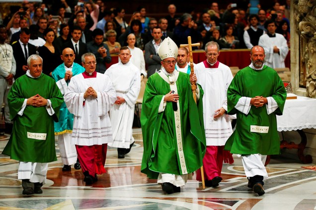 Papa Francisco recebe detentos durante celebração do Jubileu dos Reclusos, no Vaticano