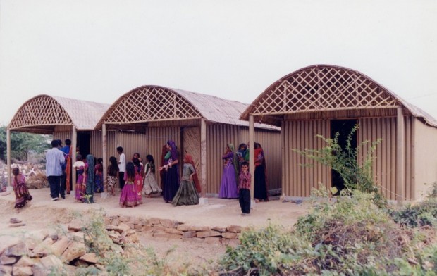 Casas populares na Índia, outro destino dos protótipos de Ban (Foto © Kartikeya Shodhan)