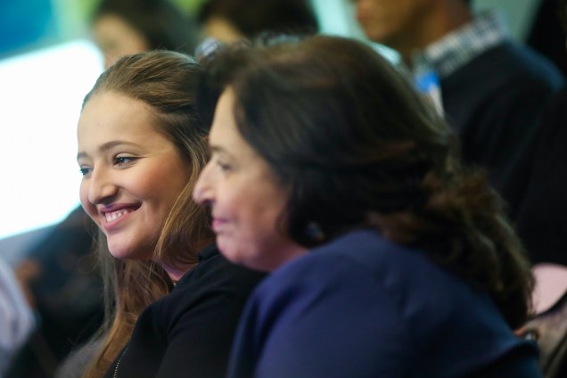 Funcionários do Linkedin levam os pais para conhecer a empresa durante o 'Parents Day'